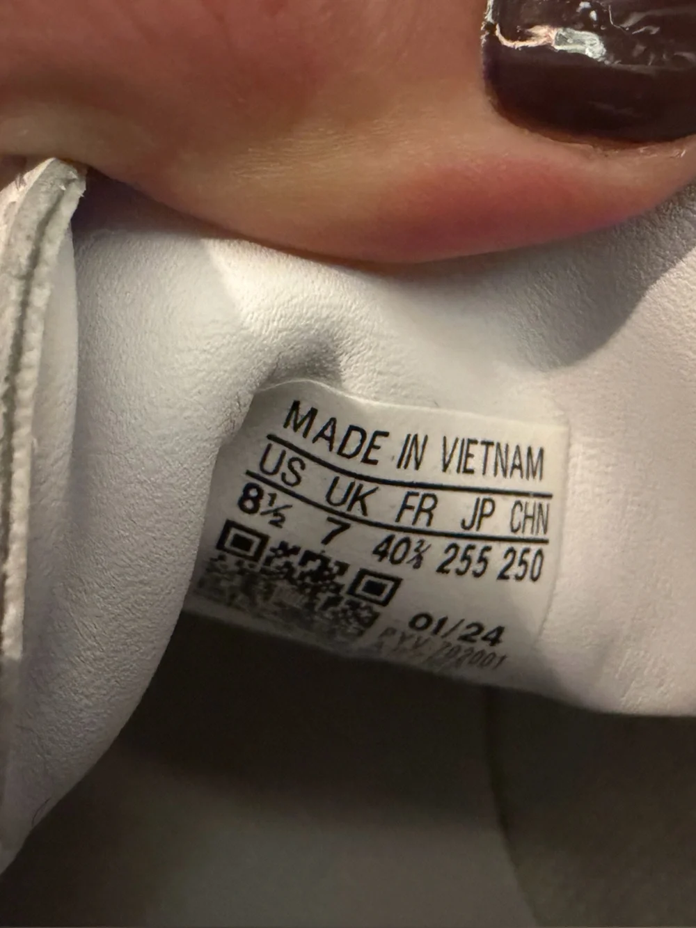 adidas SAMBAE W Off White / Aluminium / Gold Metallic Size: 8.5